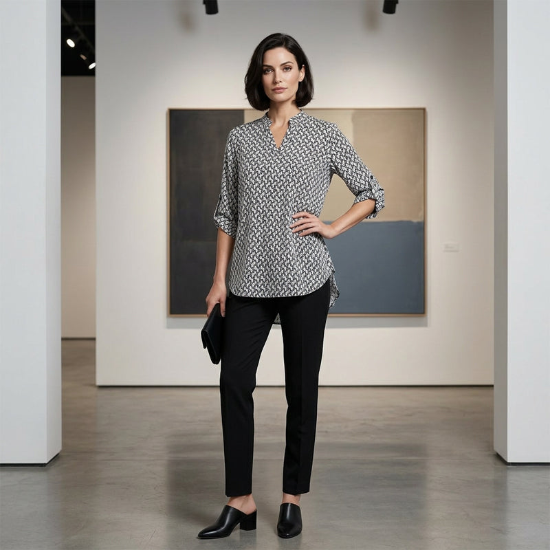 📢📢40% OFF !! ⏰Women's Geometric Print V-Neck Blouse