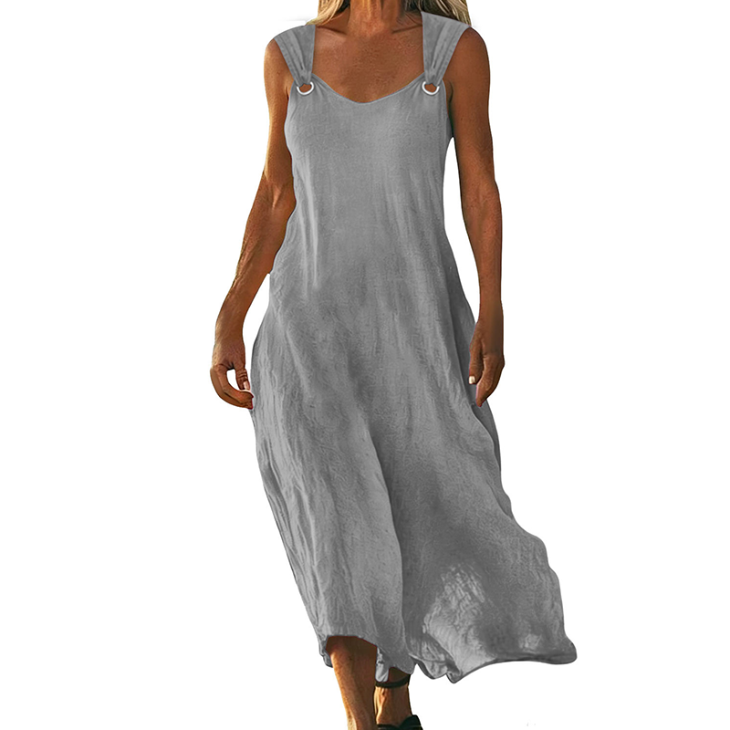 👗✨ Sleeveless V-neck dress with metal rings