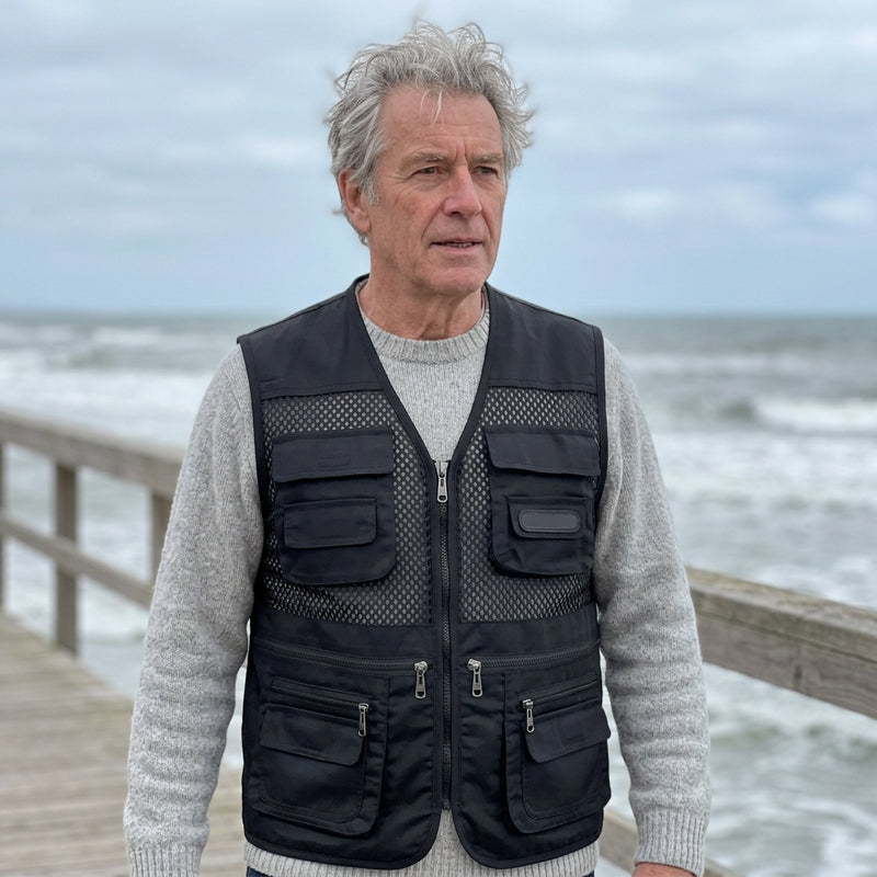 📸🎣Multifunctional men's vest with over 10 pockets – Lightweight fishing and photography vest made of ice silk | V-neck, breathable, and quick-drying